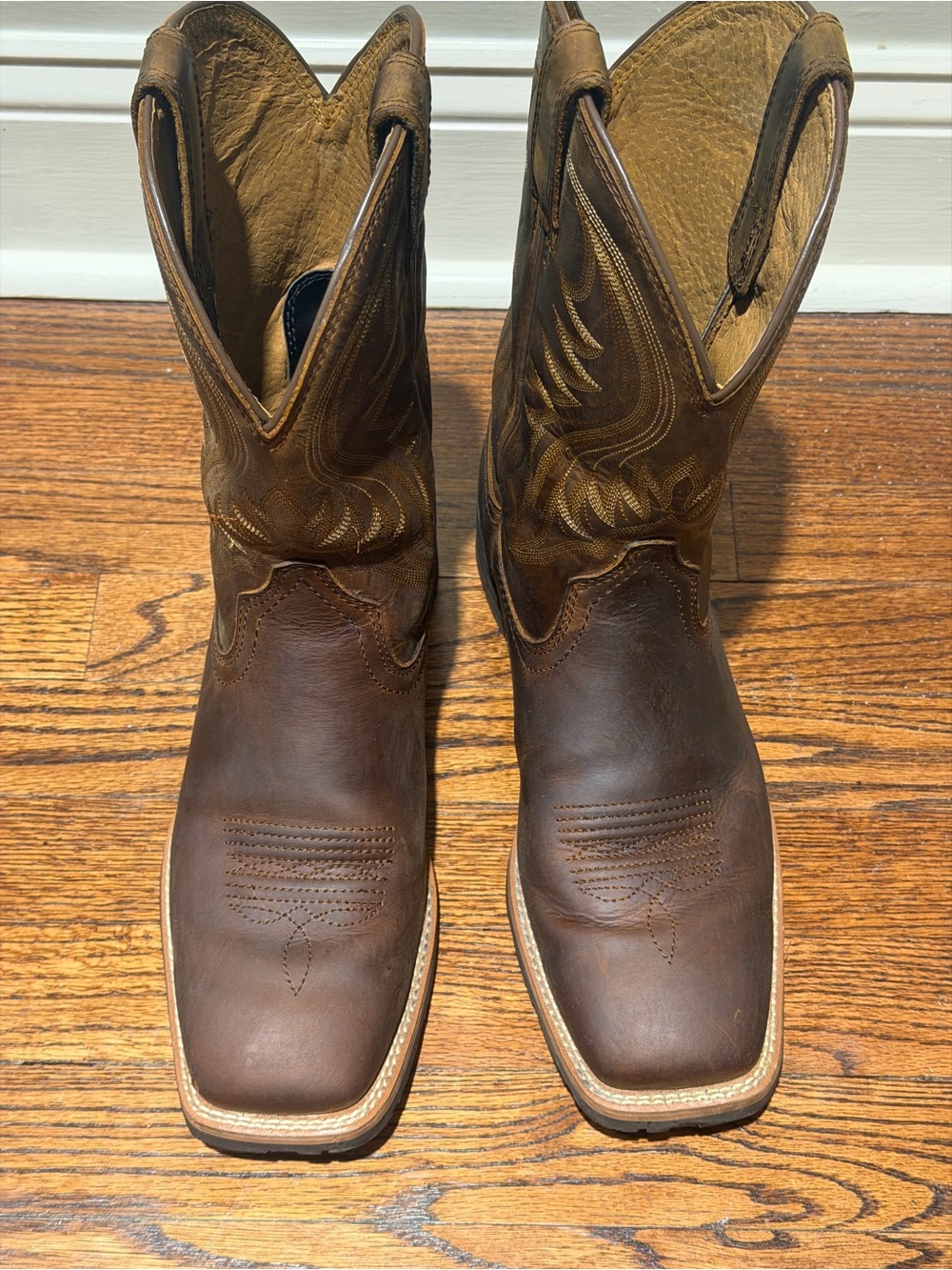 Ariat Men’s Brown Leather Western Cowboy Boots